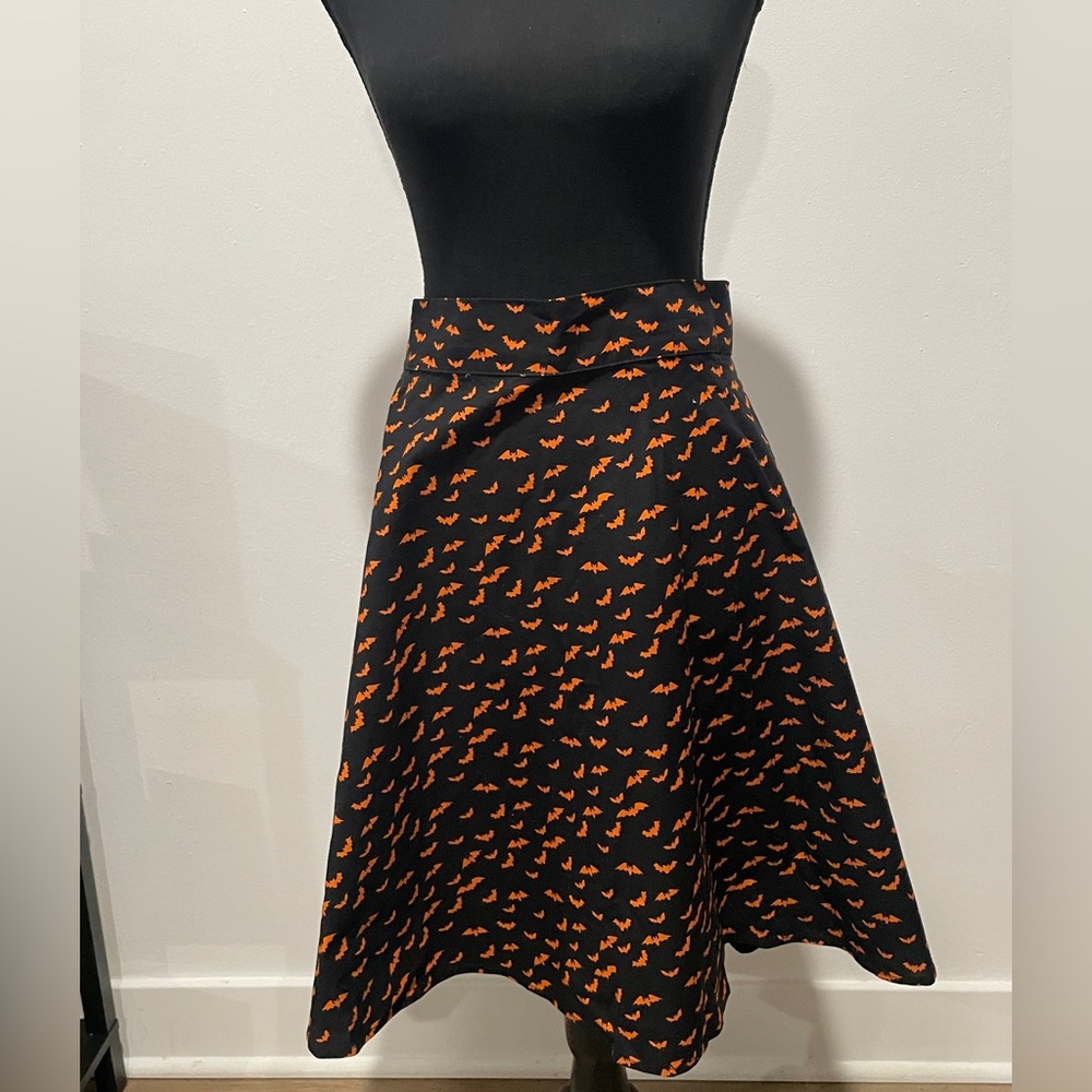 Adorable 🦇 Bat Skirt!